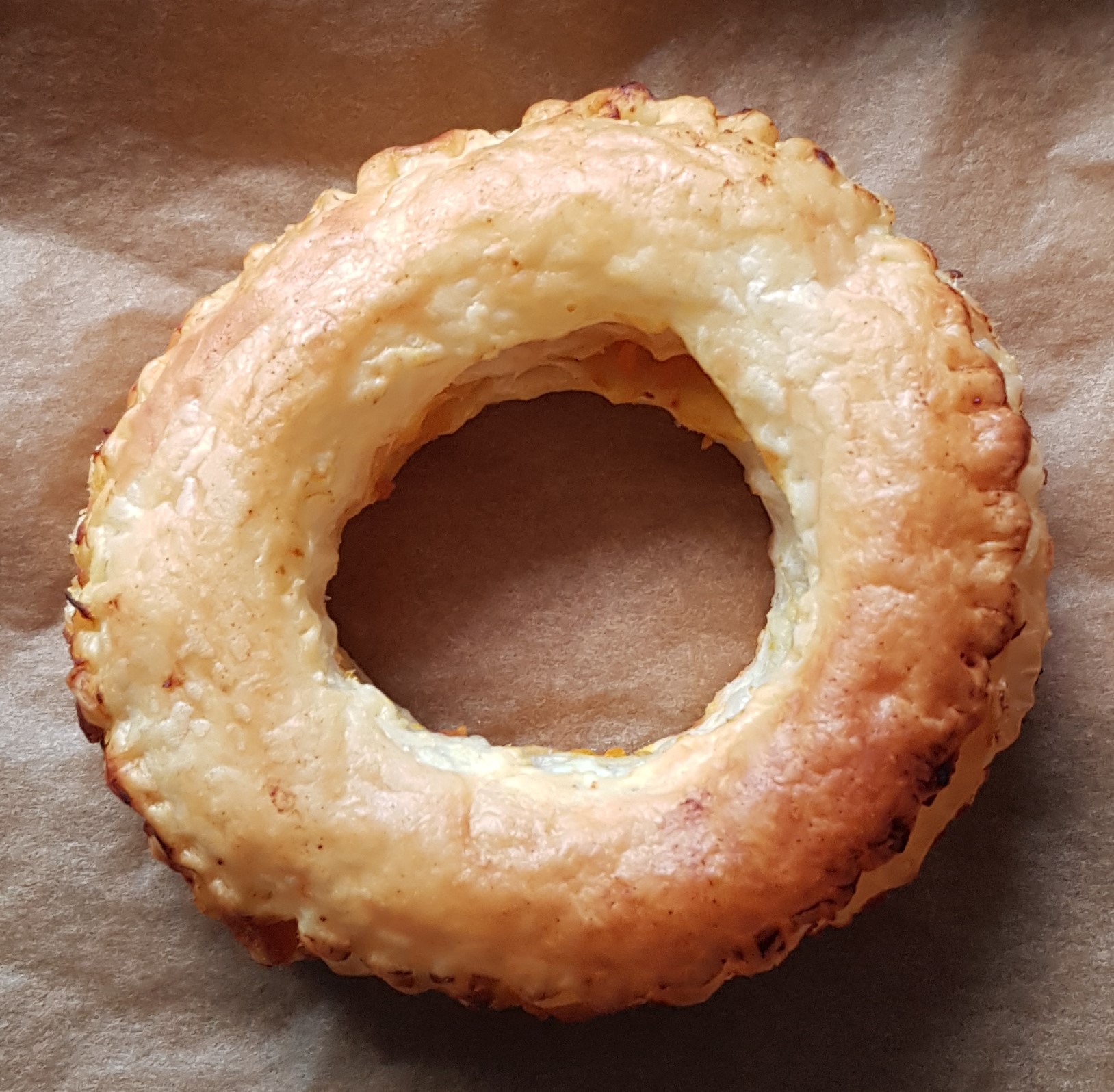 Puff pastry ring